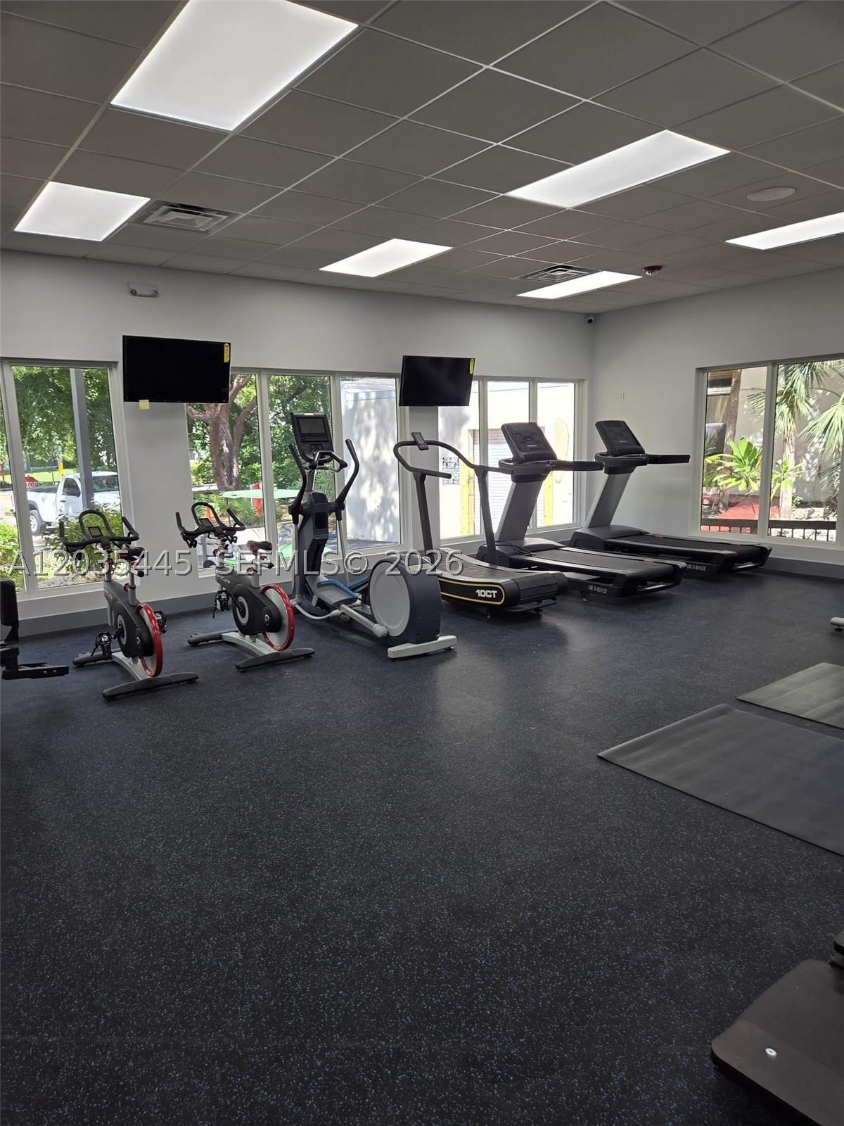 PLAZA OF AMERICAS CONDO P - Residential Lease
