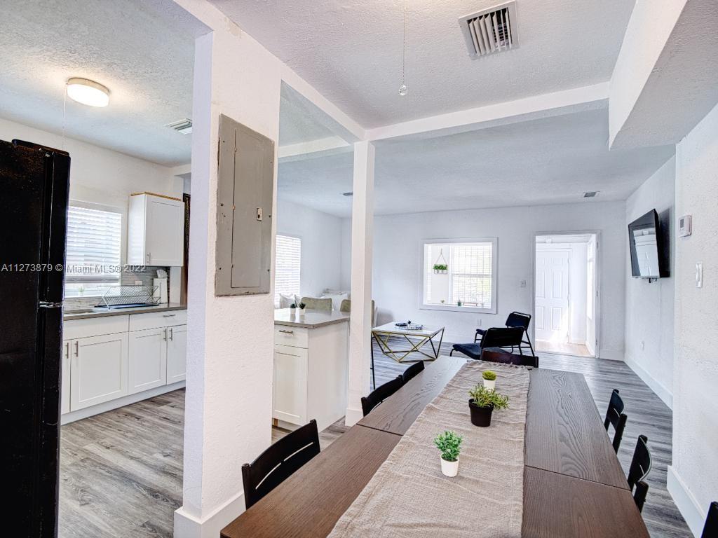 CRESTWOOD - Residential Lease