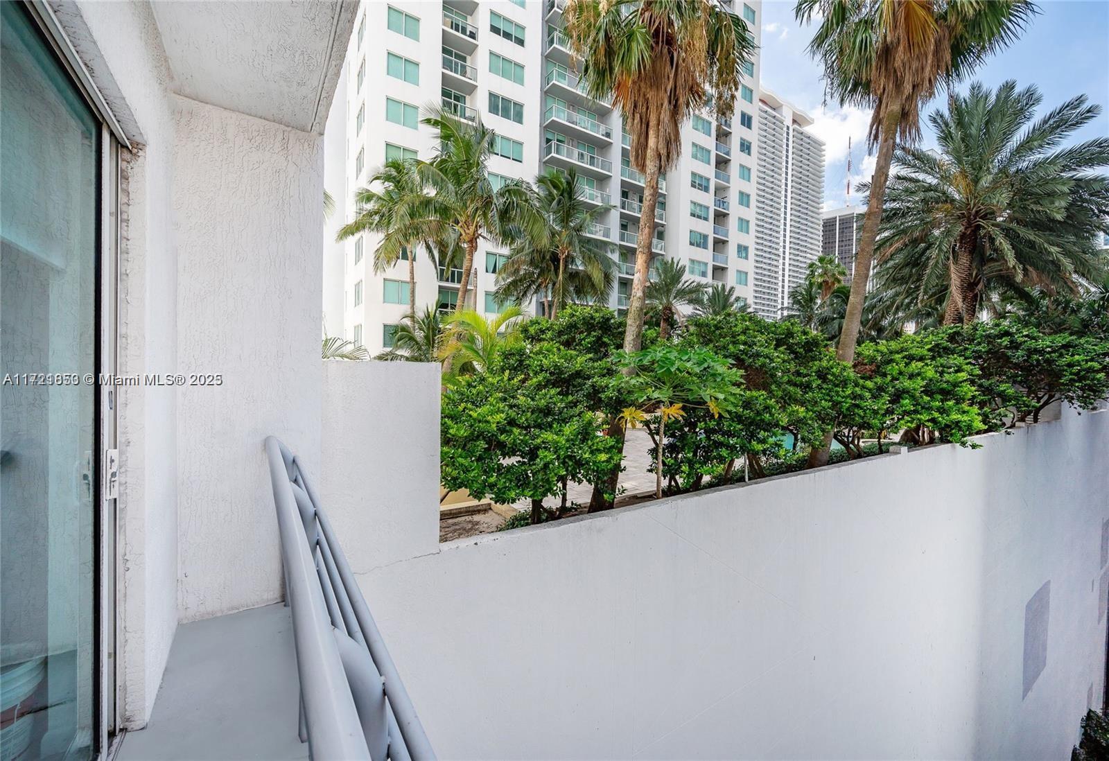 THE LOFT DOWNTOWN CONDO - Residential Lease