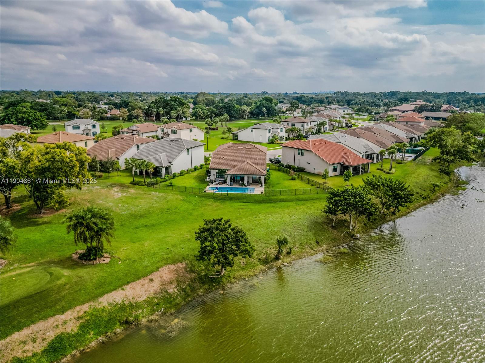 WOODMONT PODS B F & G - Residential