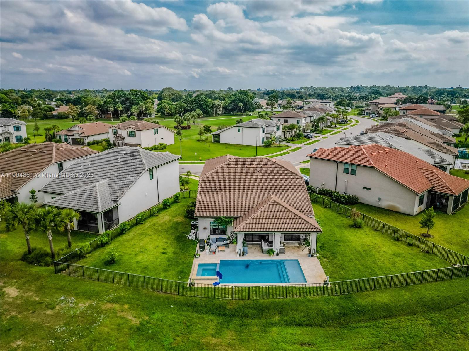 WOODMONT PODS B F & G - Residential