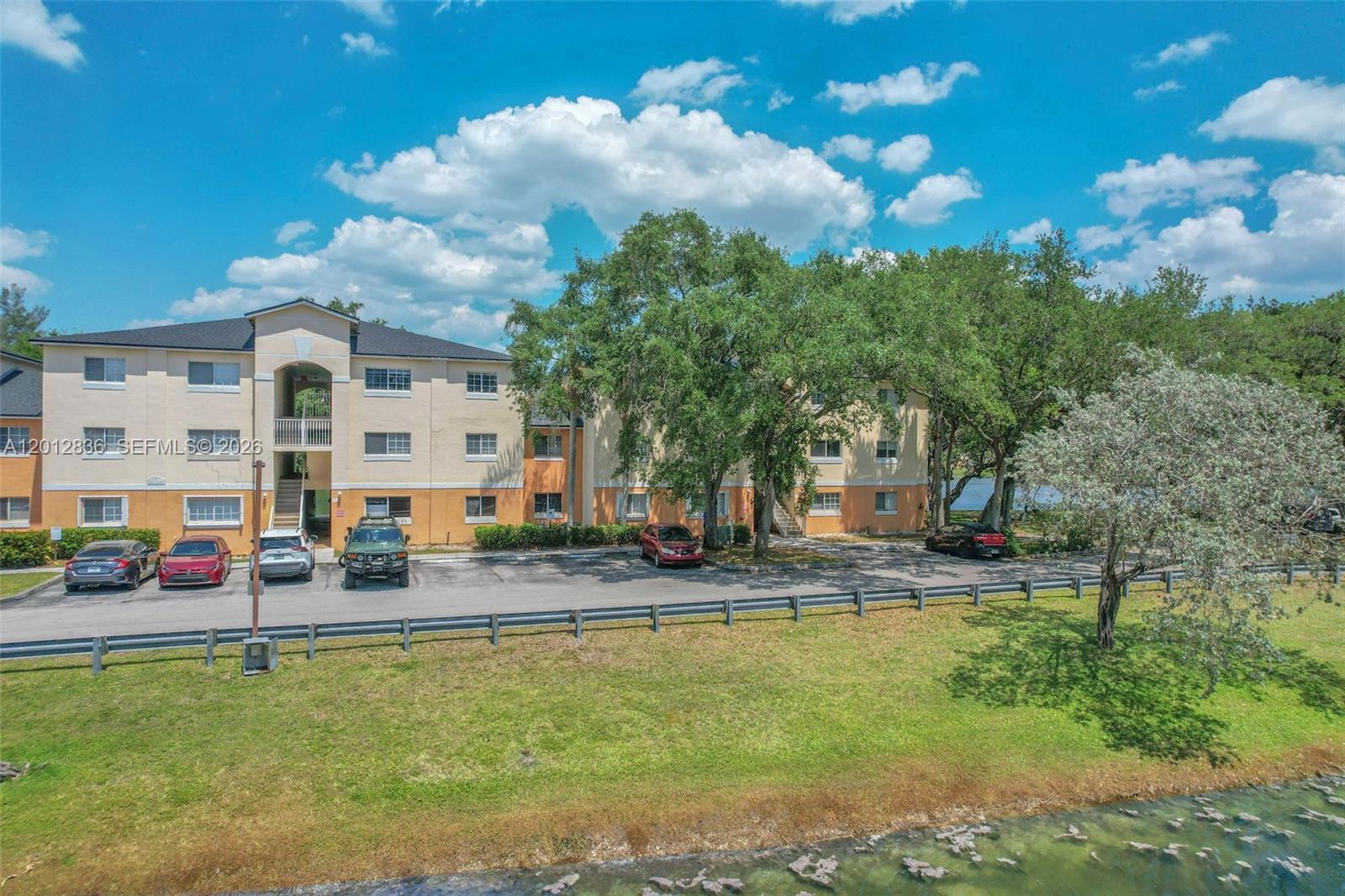 LAKEWOOD AT EMERALD HILLS - Residential