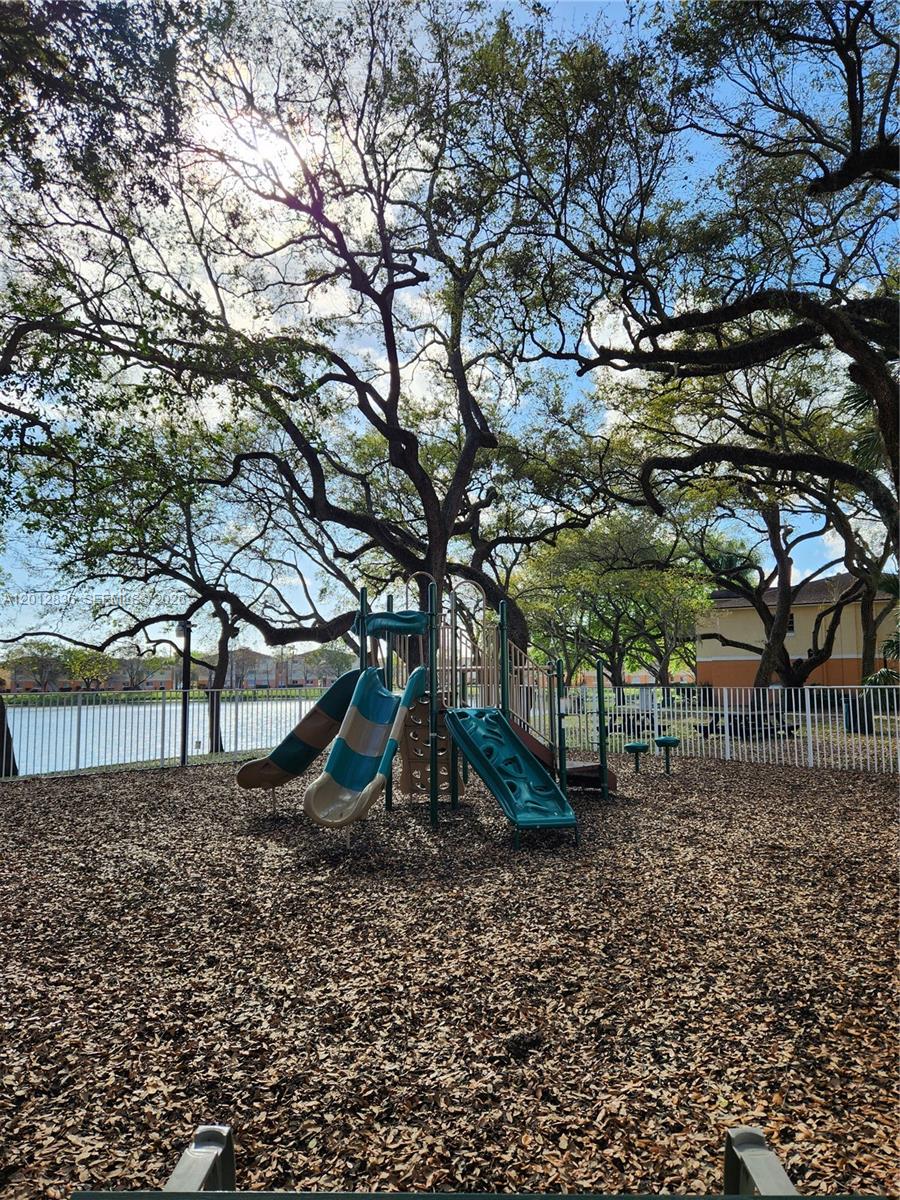 LAKEWOOD AT EMERALD HILLS - Residential