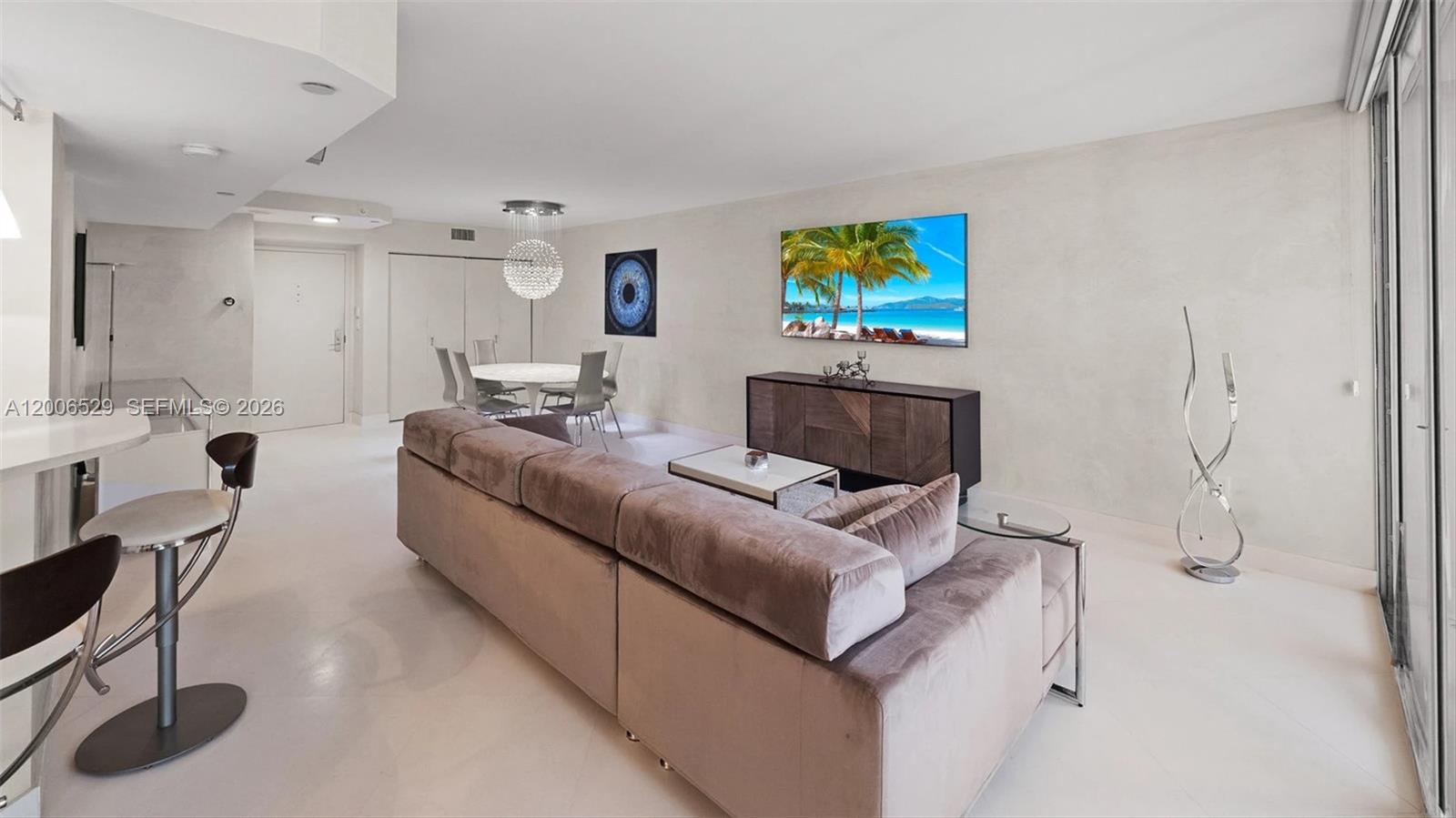 SUNSET HARBOUR NORTH COND - Residential