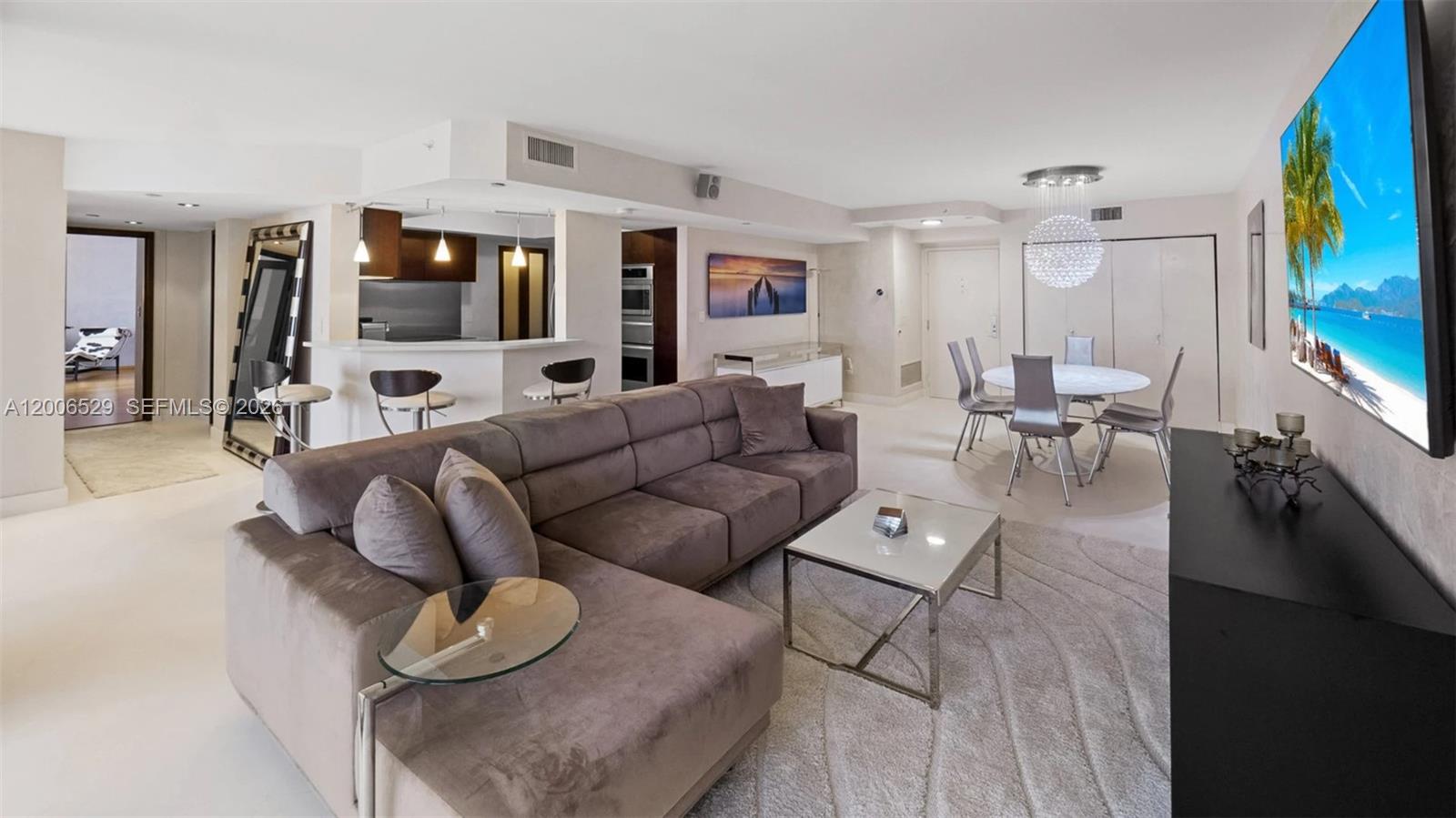 SUNSET HARBOUR NORTH COND - Residential