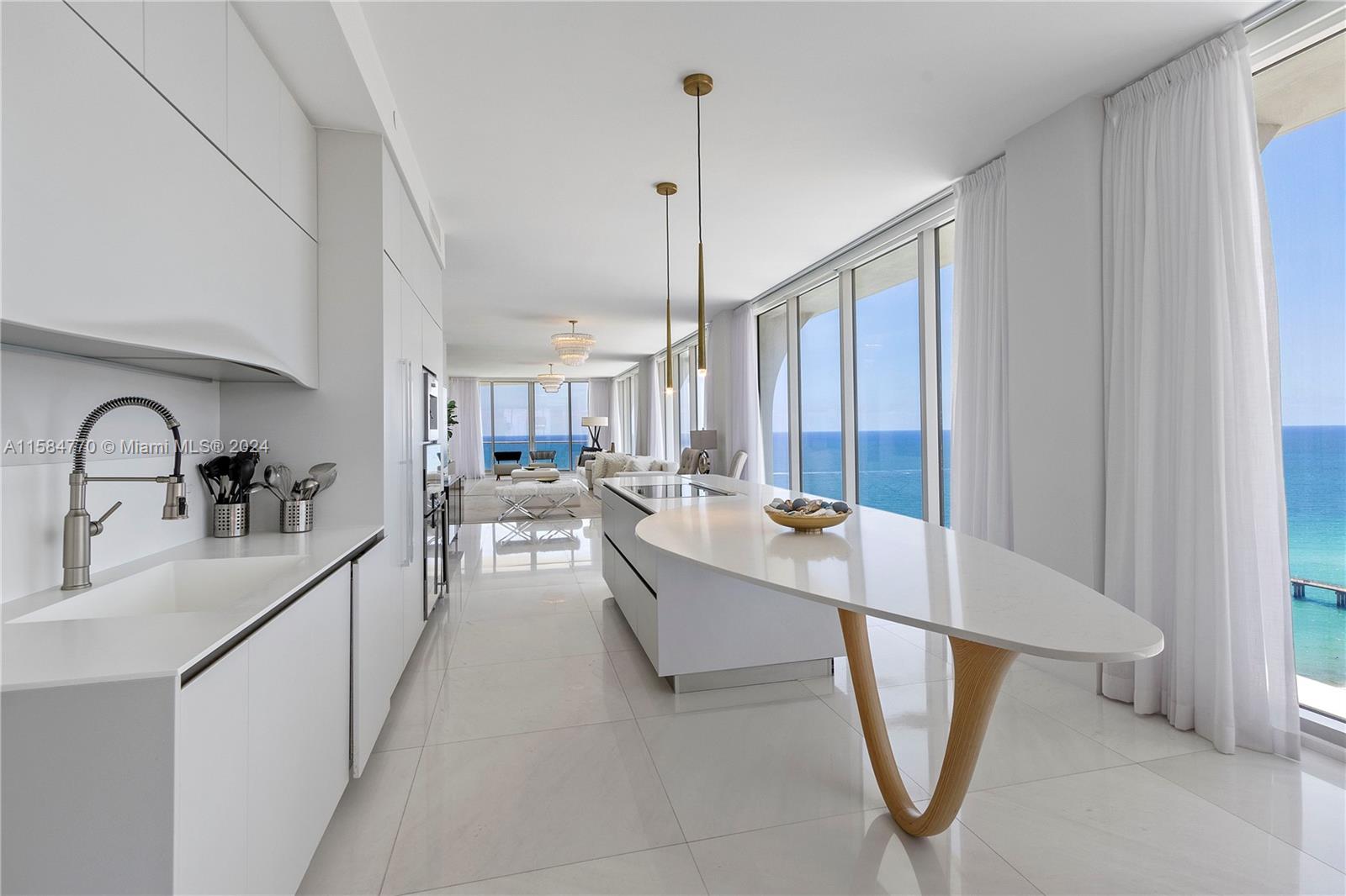 JADE SIGNATURE CONDO - Residential