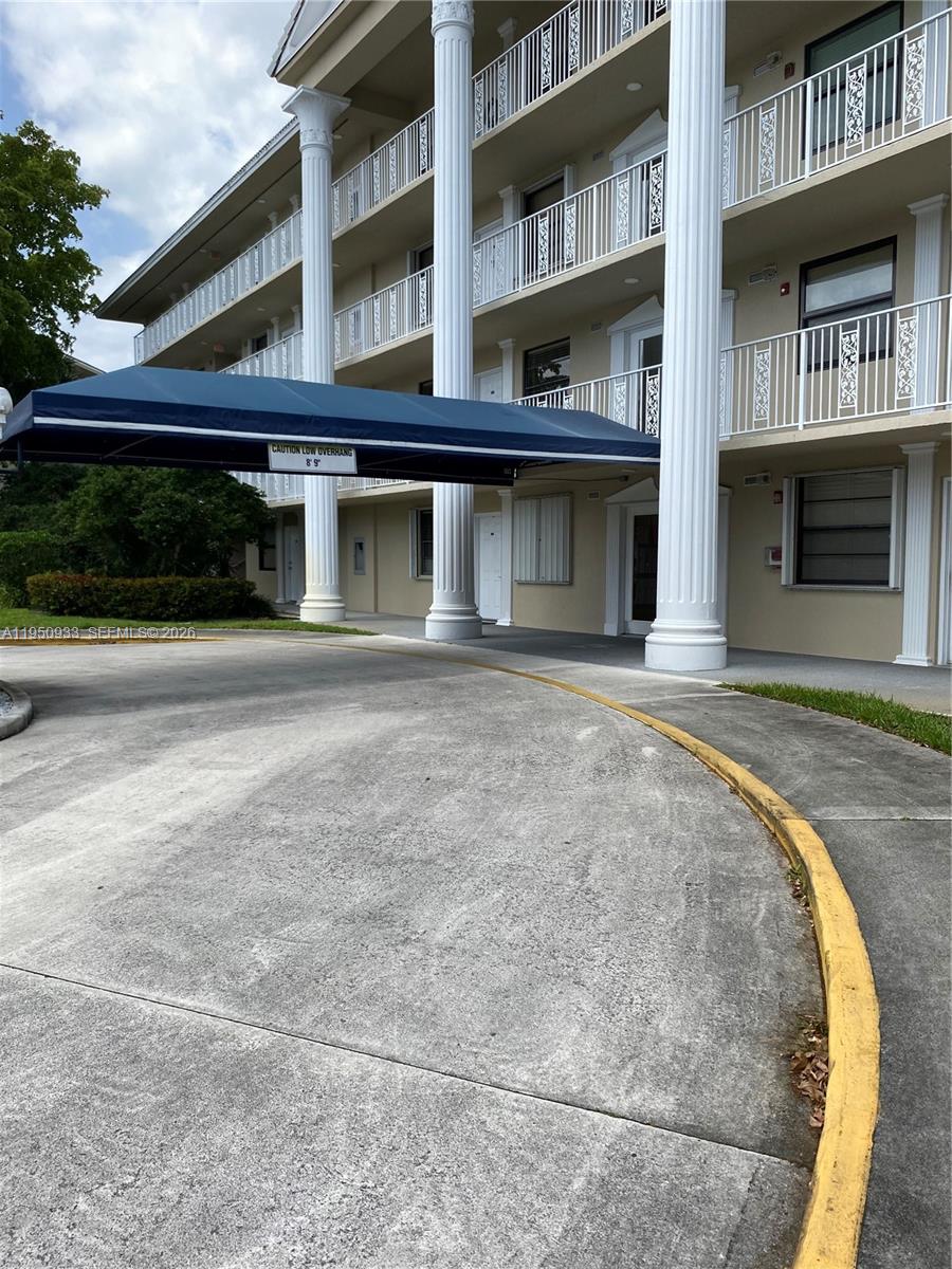 WHITEHALL VILLAGE - Residential