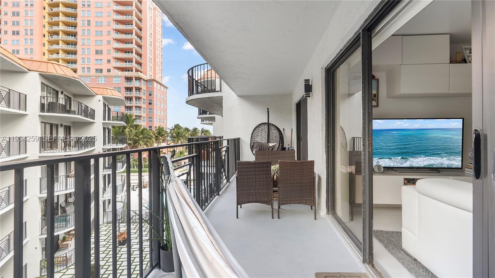 TRADEWINDS BY THE SEA CON - Residential