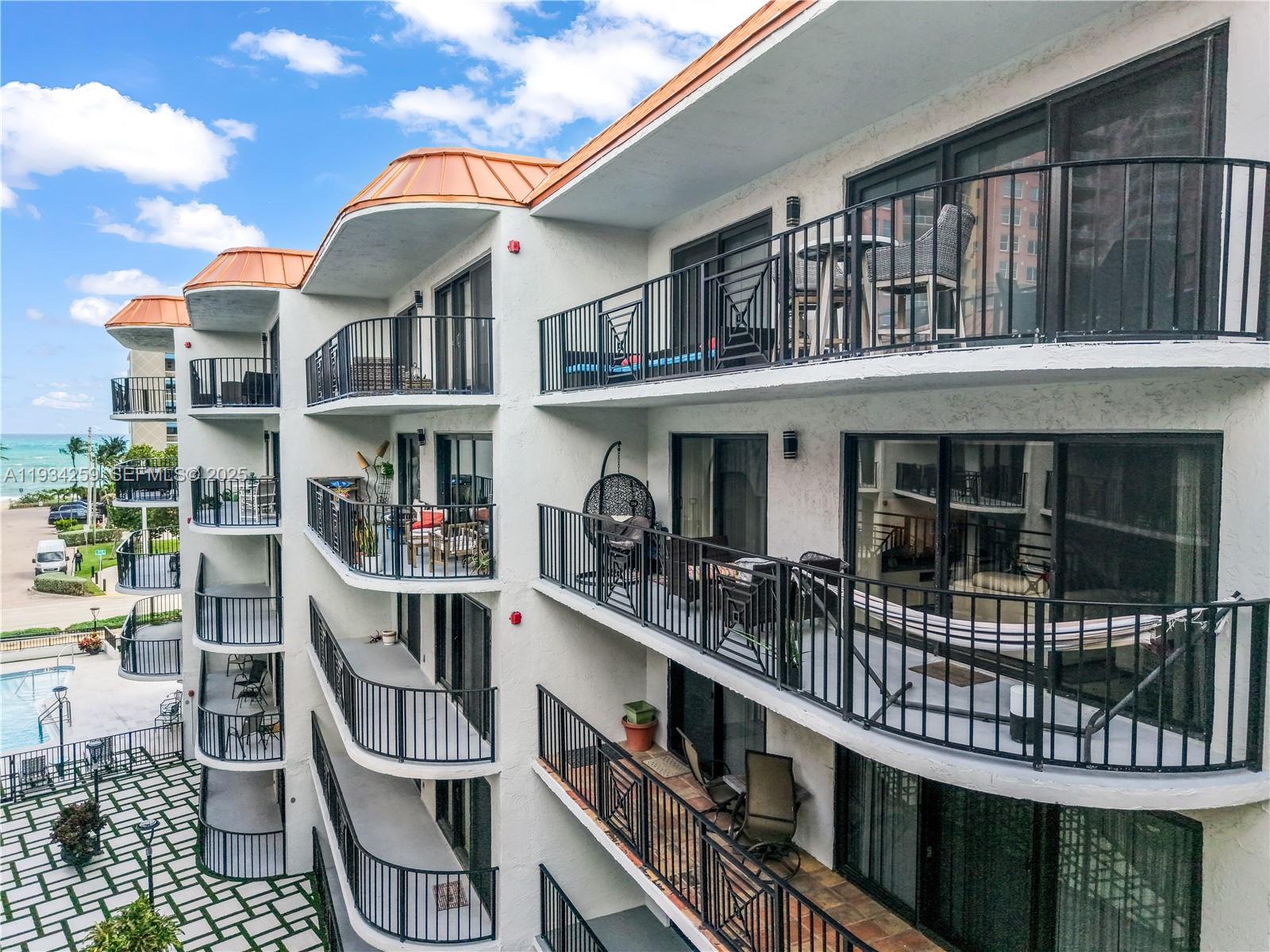 TRADEWINDS BY THE SEA CON - Residential
