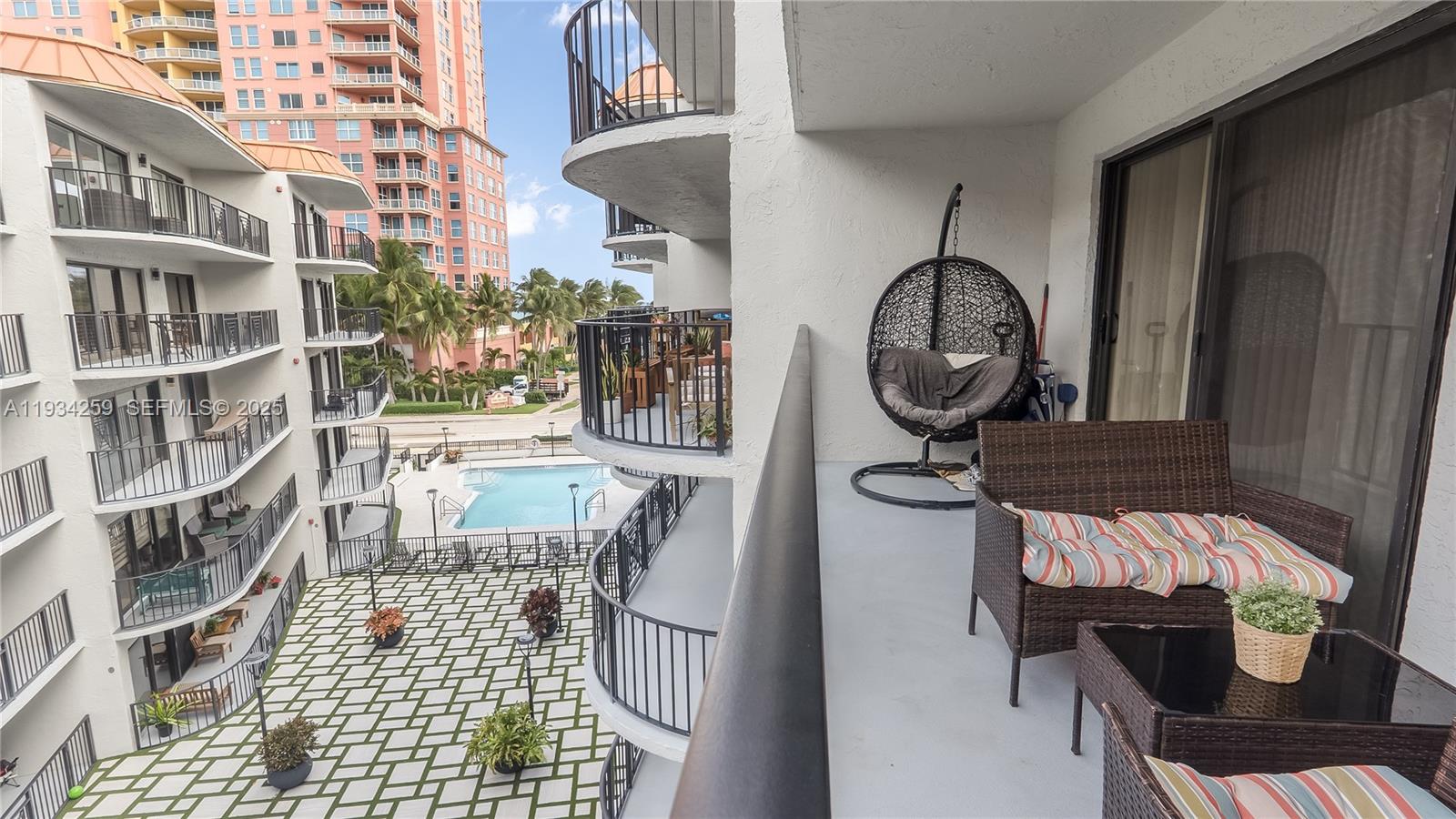 TRADEWINDS BY THE SEA CON - Residential