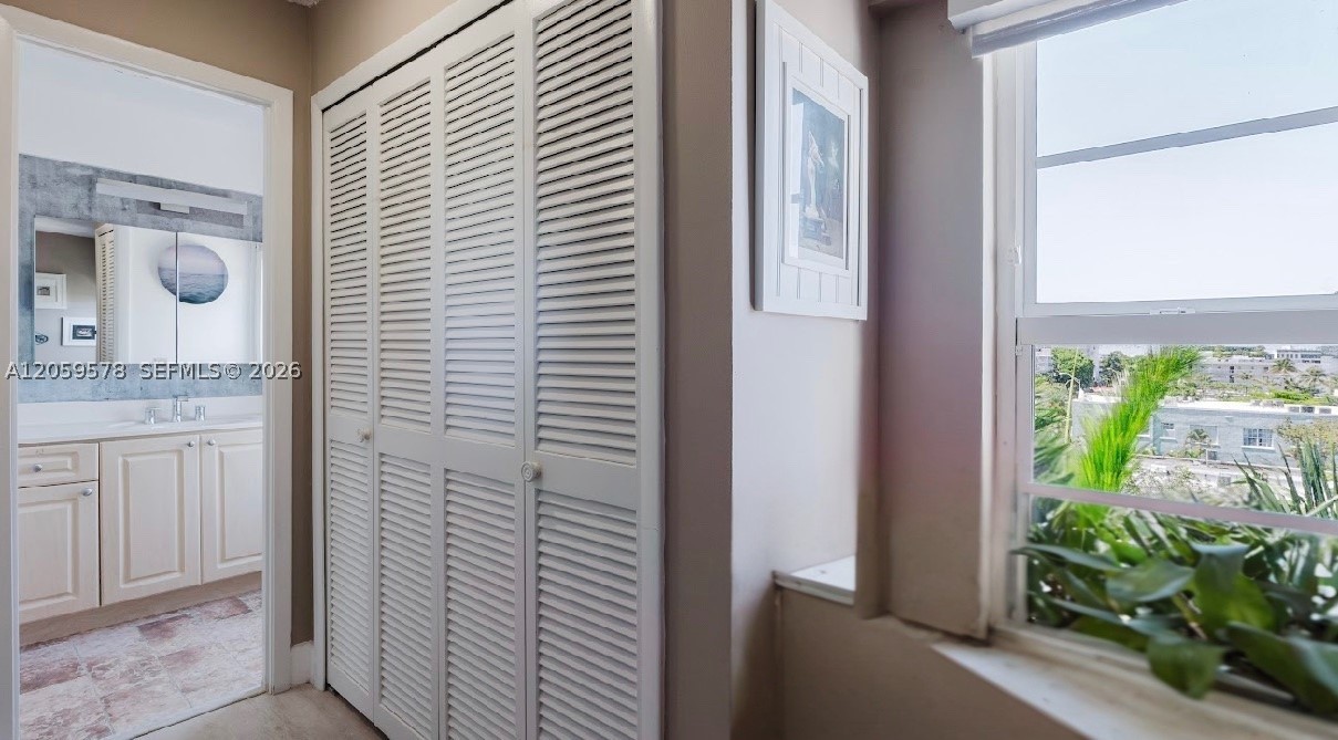 BAYSHORE TERRACE CONDO - Residential