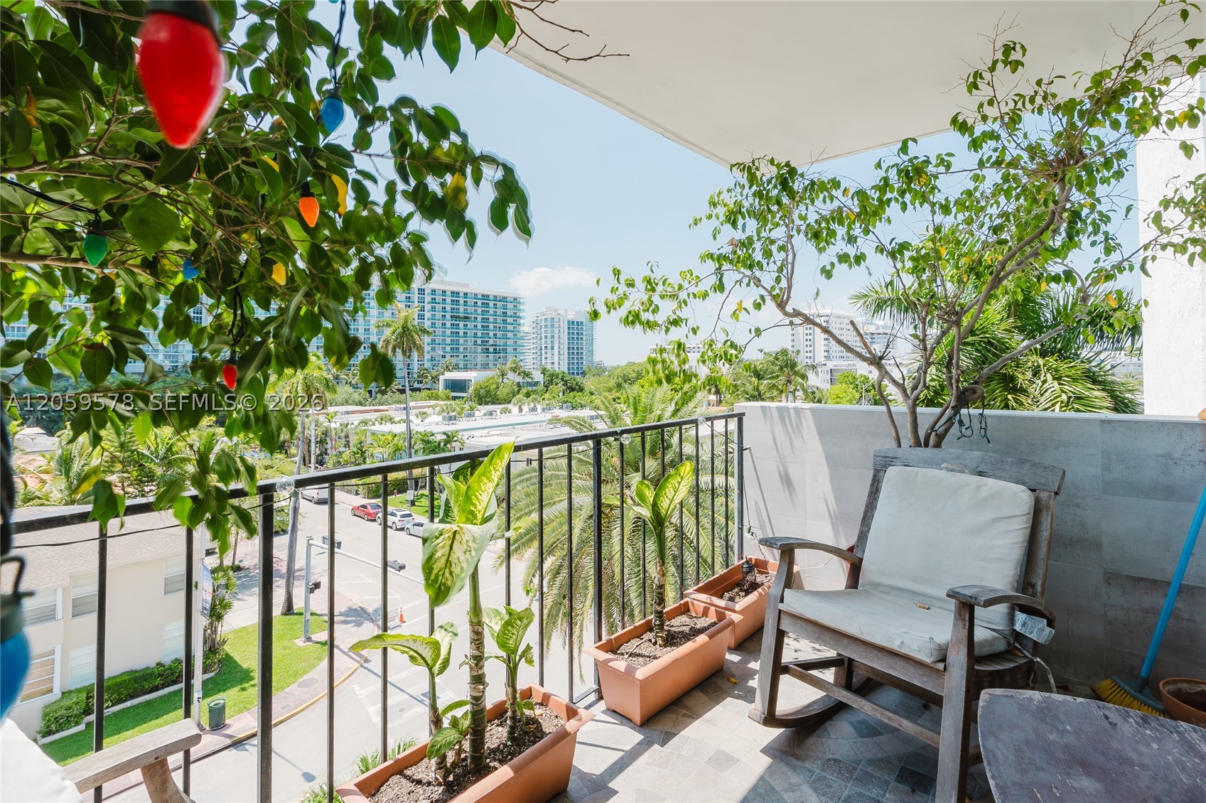 BAYSHORE TERRACE CONDO - Residential