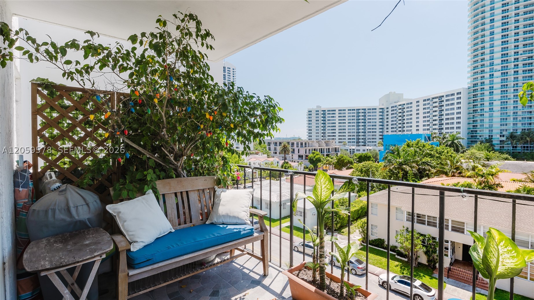 BAYSHORE TERRACE CONDO - Residential