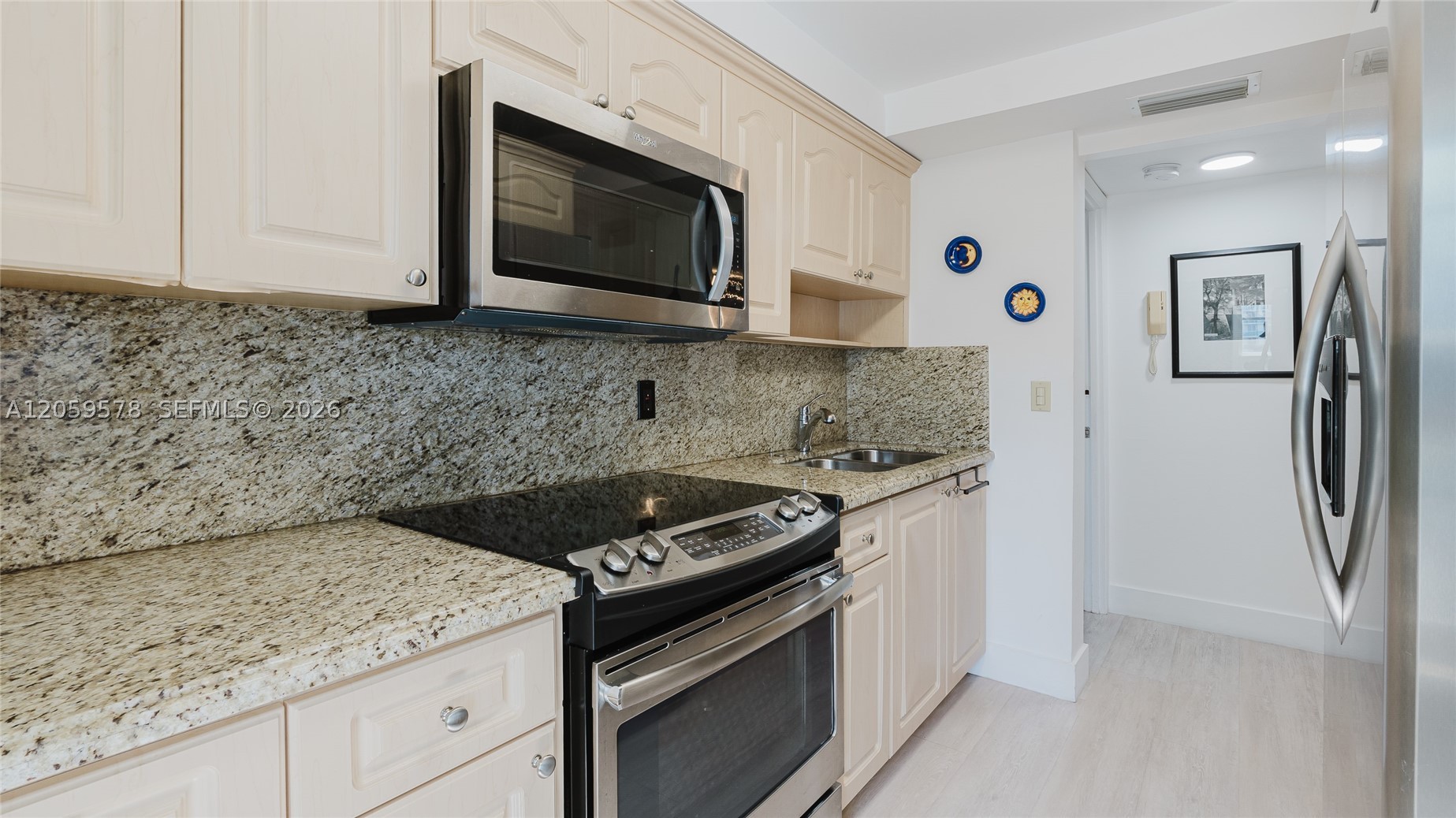 BAYSHORE TERRACE CONDO - Residential