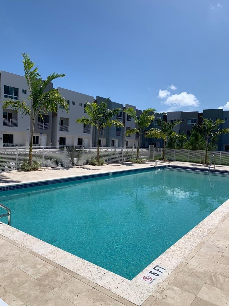 AVENTURA VILLAGE CONDO - Residential