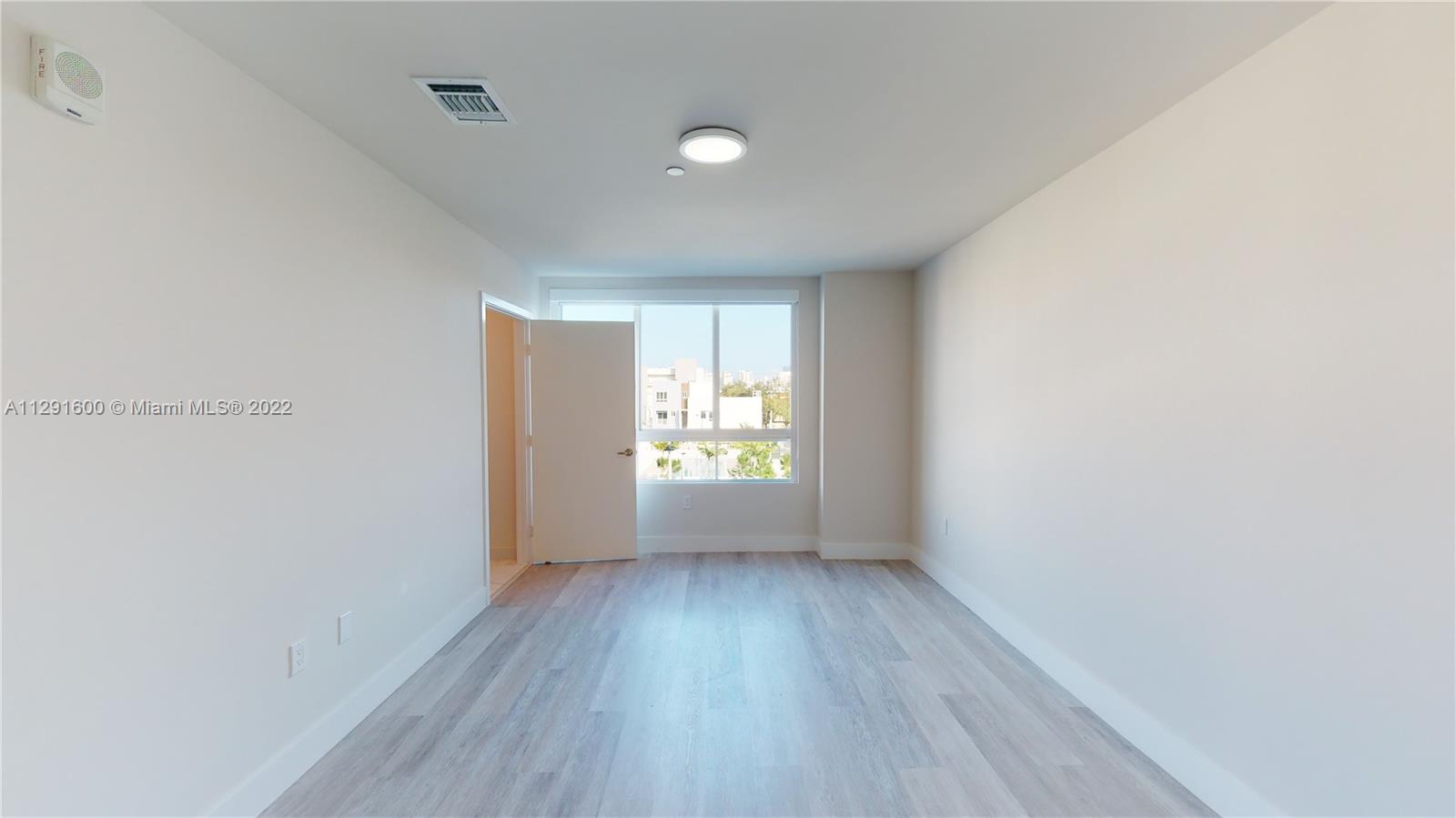 AVENTURA VILLAGE CONDO - Residential