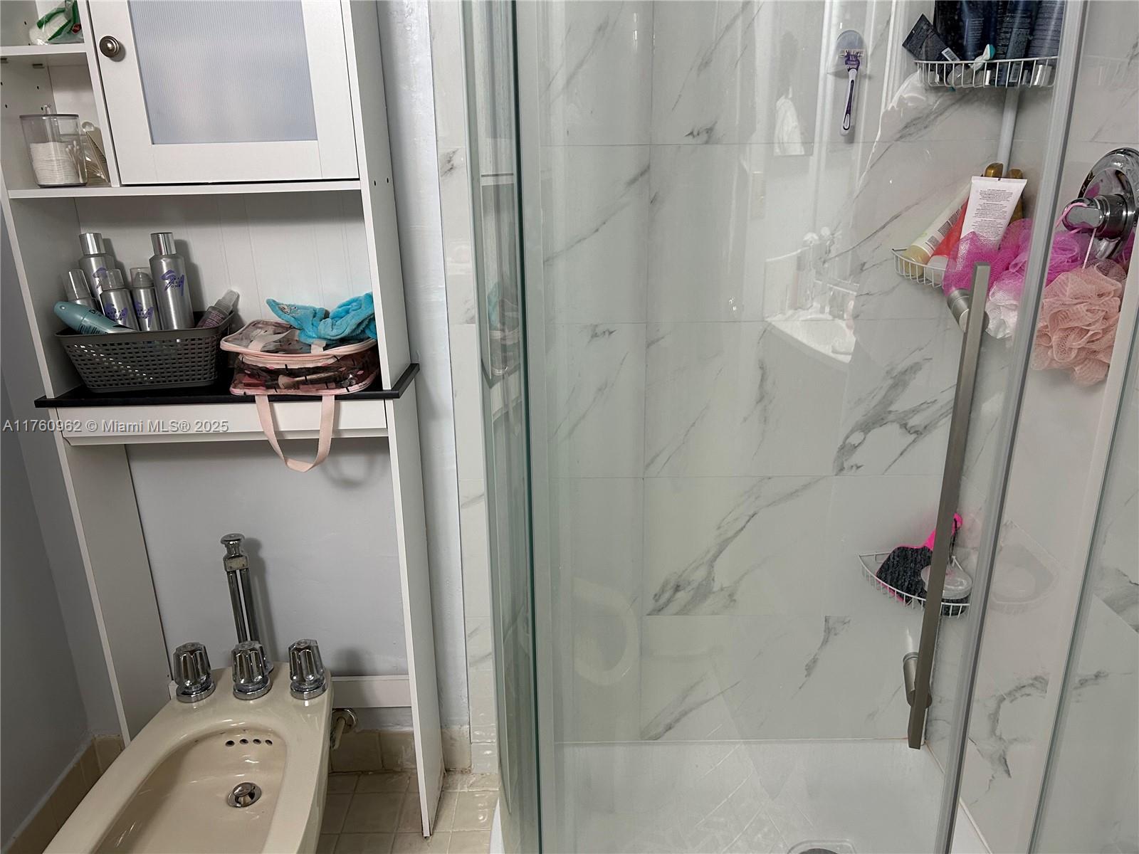 VISTA DEL LAGO CONDO PH 2 - Residential Lease
