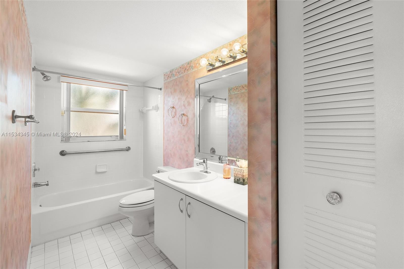 WELDON CONDOMINIUM H - Residential