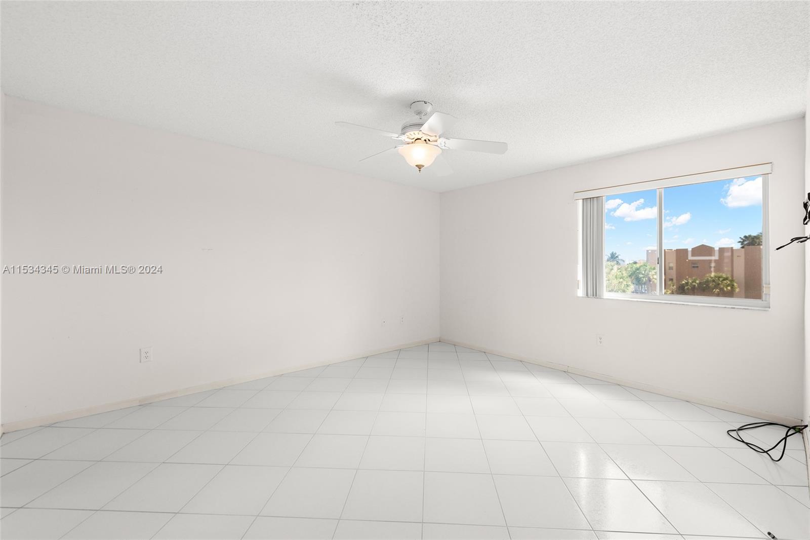 WELDON CONDOMINIUM H - Residential