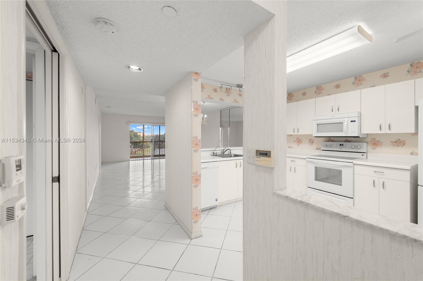 WELDON CONDOMINIUM H - Residential