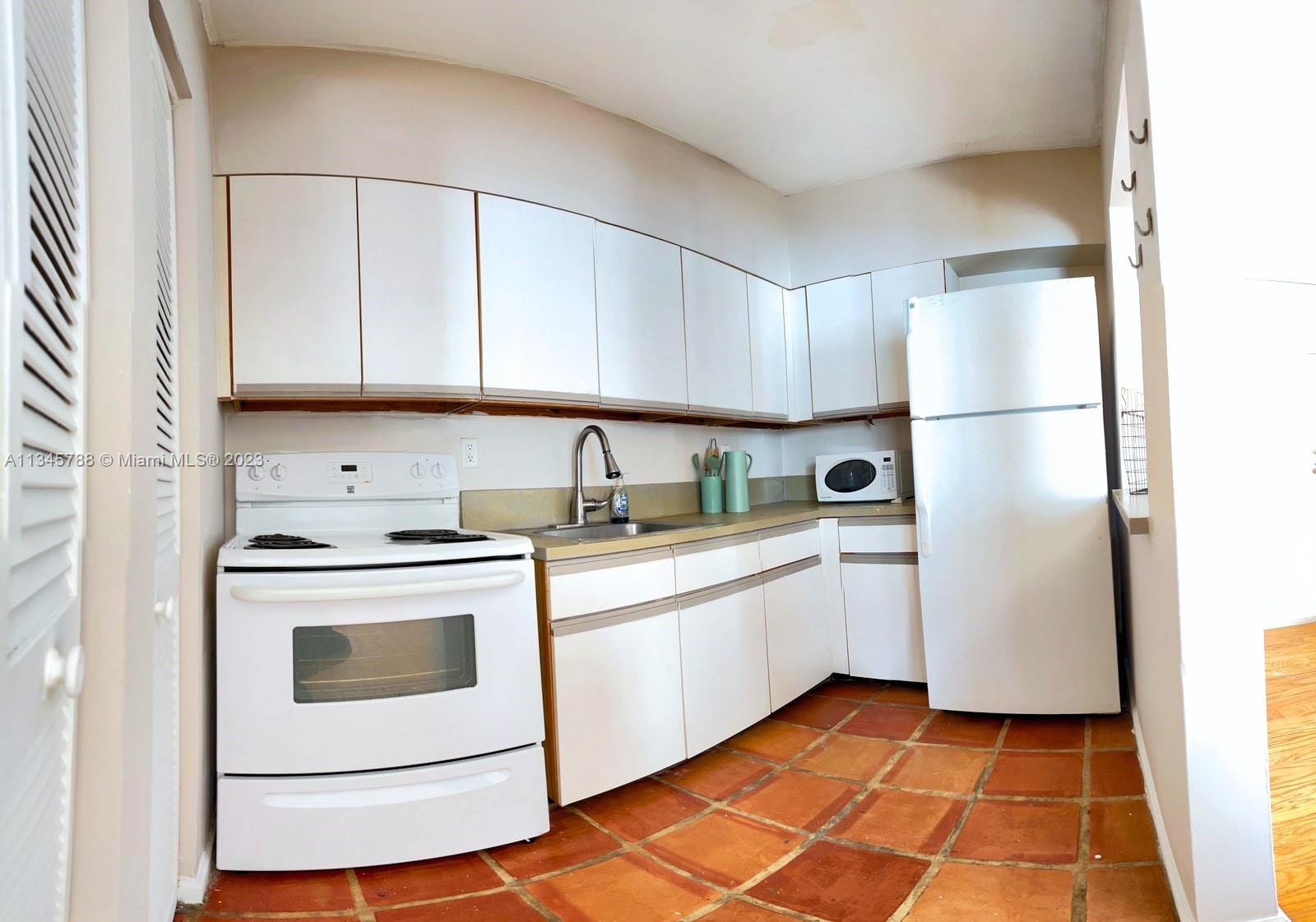 THE FENIMORE CONDO - Residential Lease