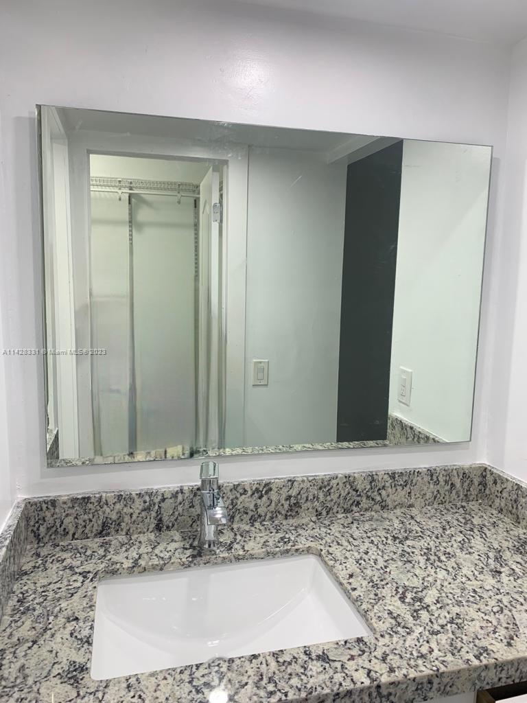 CAPTIVA LAKES VILLAS COND - Residential