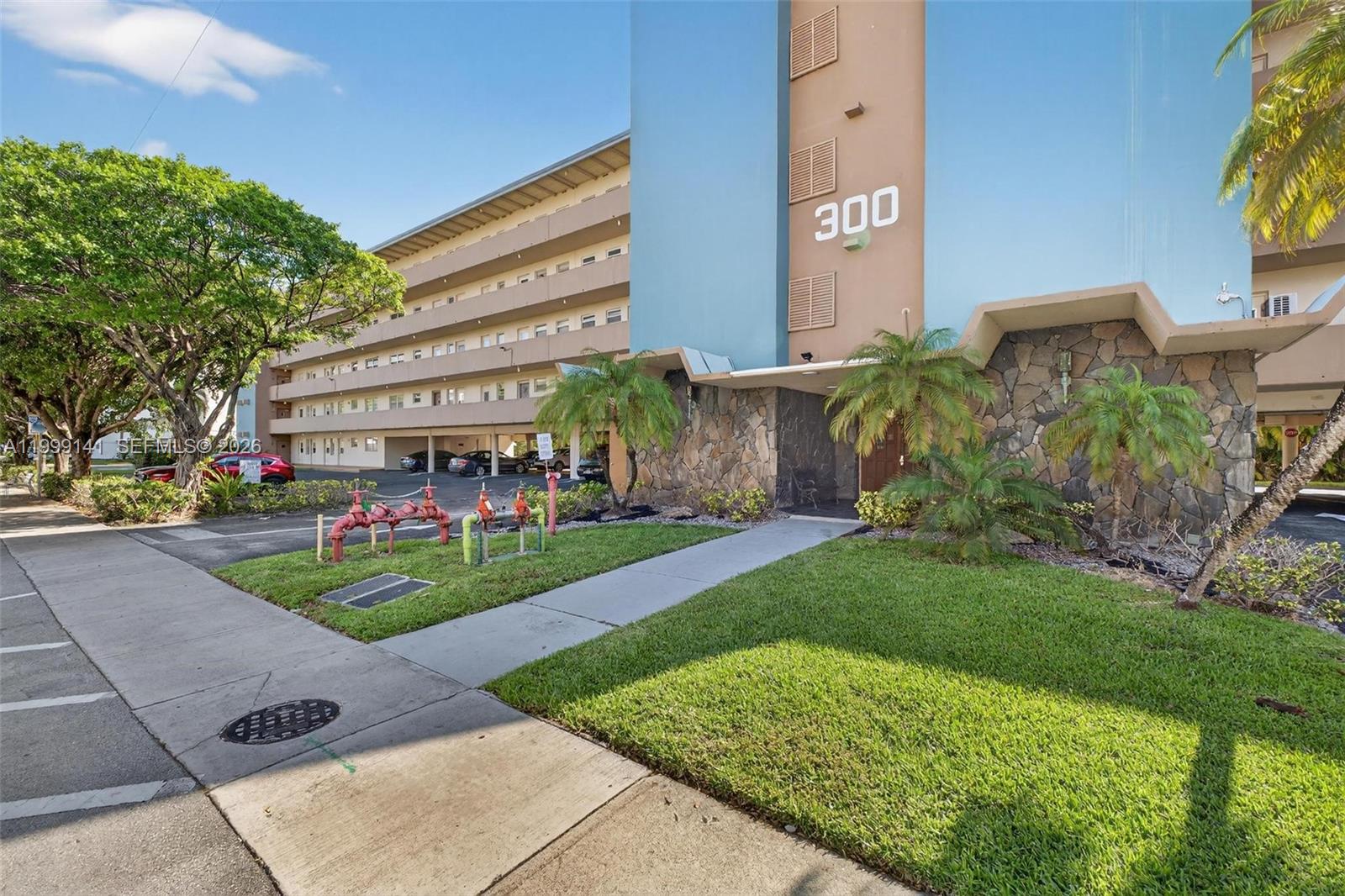 FAIRWAY SOUTH CO-OP - Residential