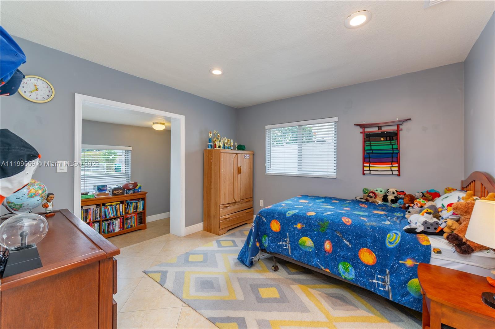 FAIRLAWN - Residential