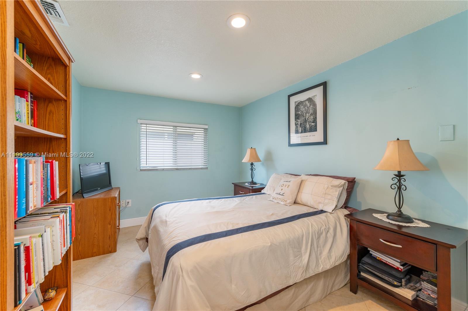 FAIRLAWN - Residential