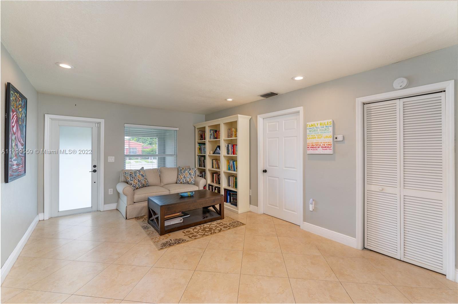 FAIRLAWN - Residential
