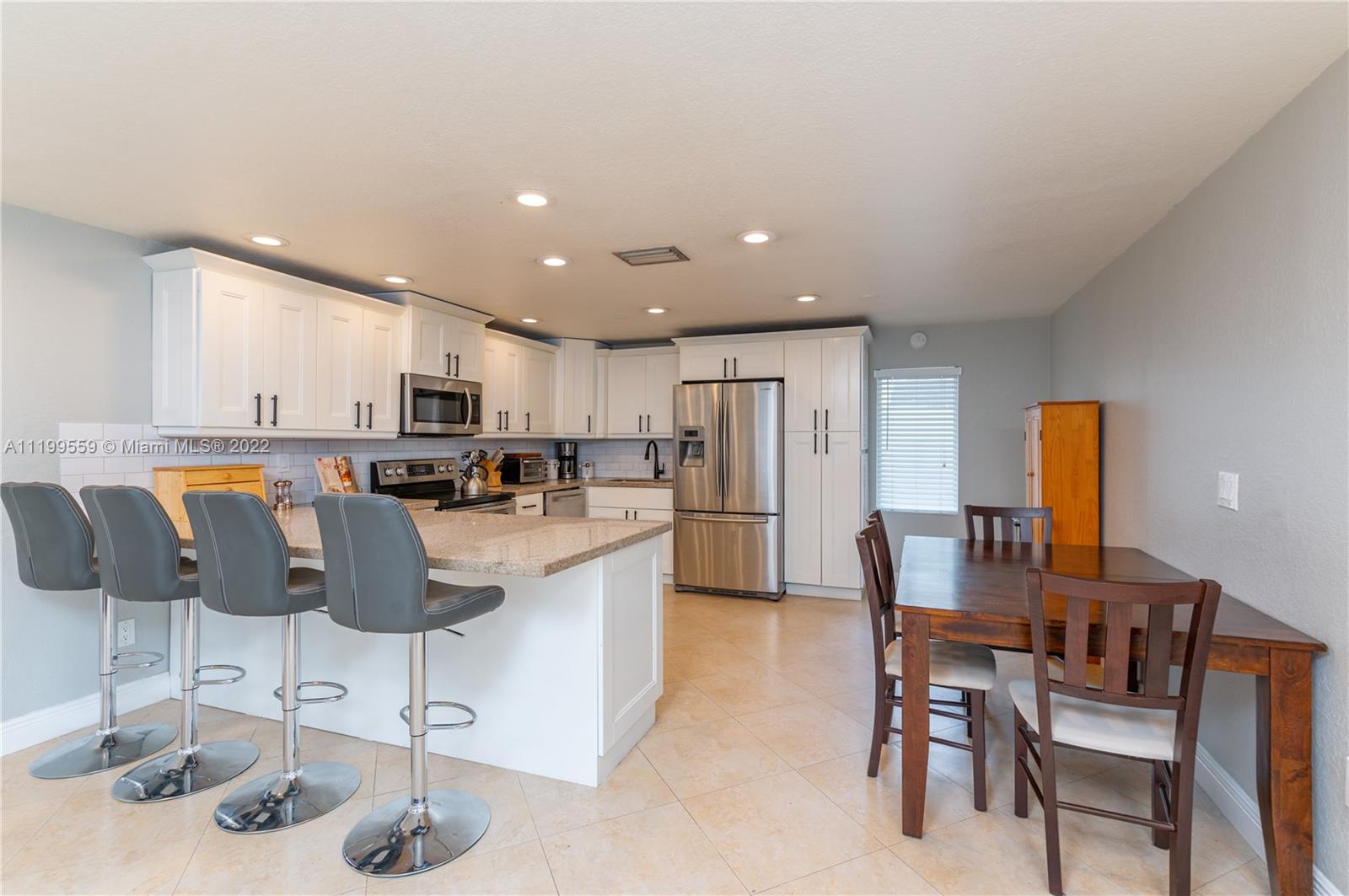 FAIRLAWN - Residential