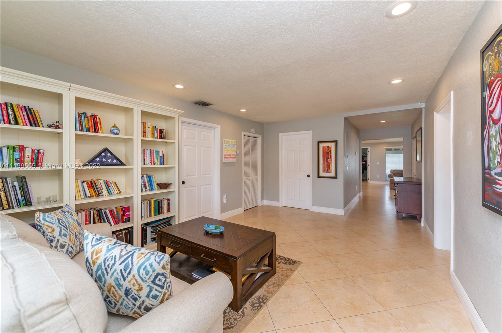 FAIRLAWN - Residential