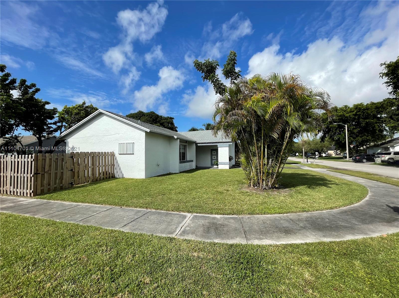 HOMESTEAD LAKES FARMLIFE - Residential