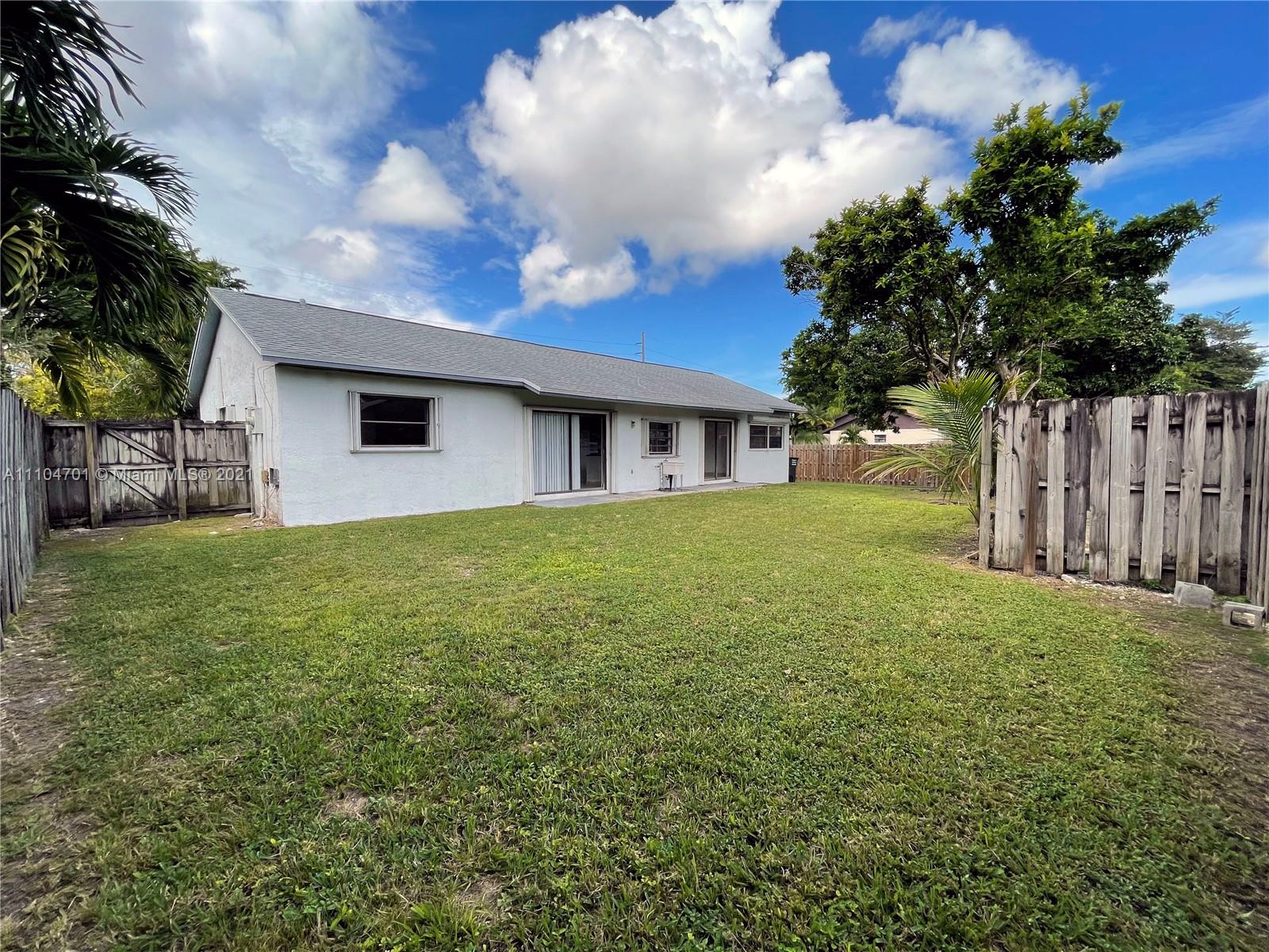 HOMESTEAD LAKES FARMLIFE - Residential