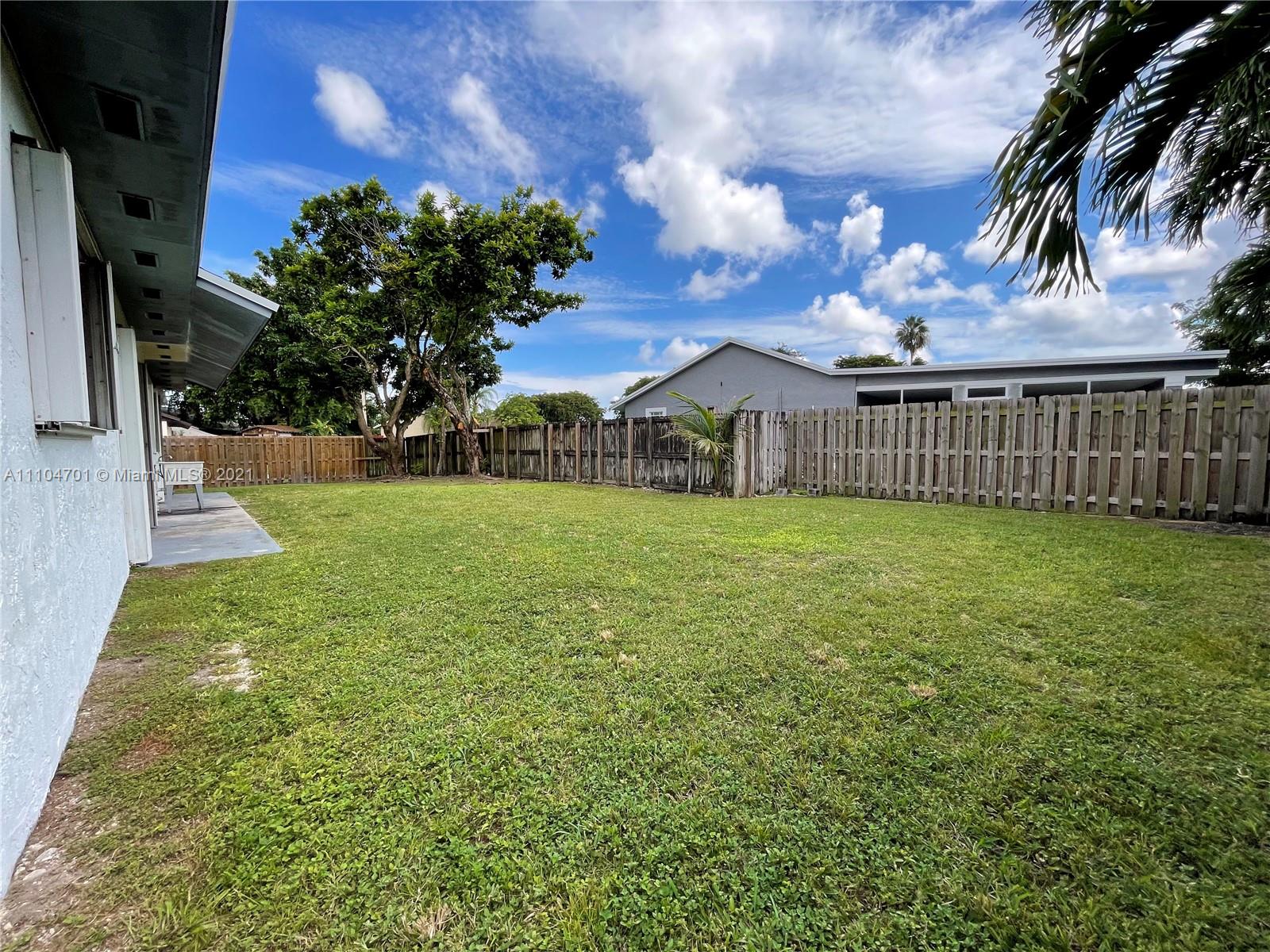 HOMESTEAD LAKES FARMLIFE - Residential