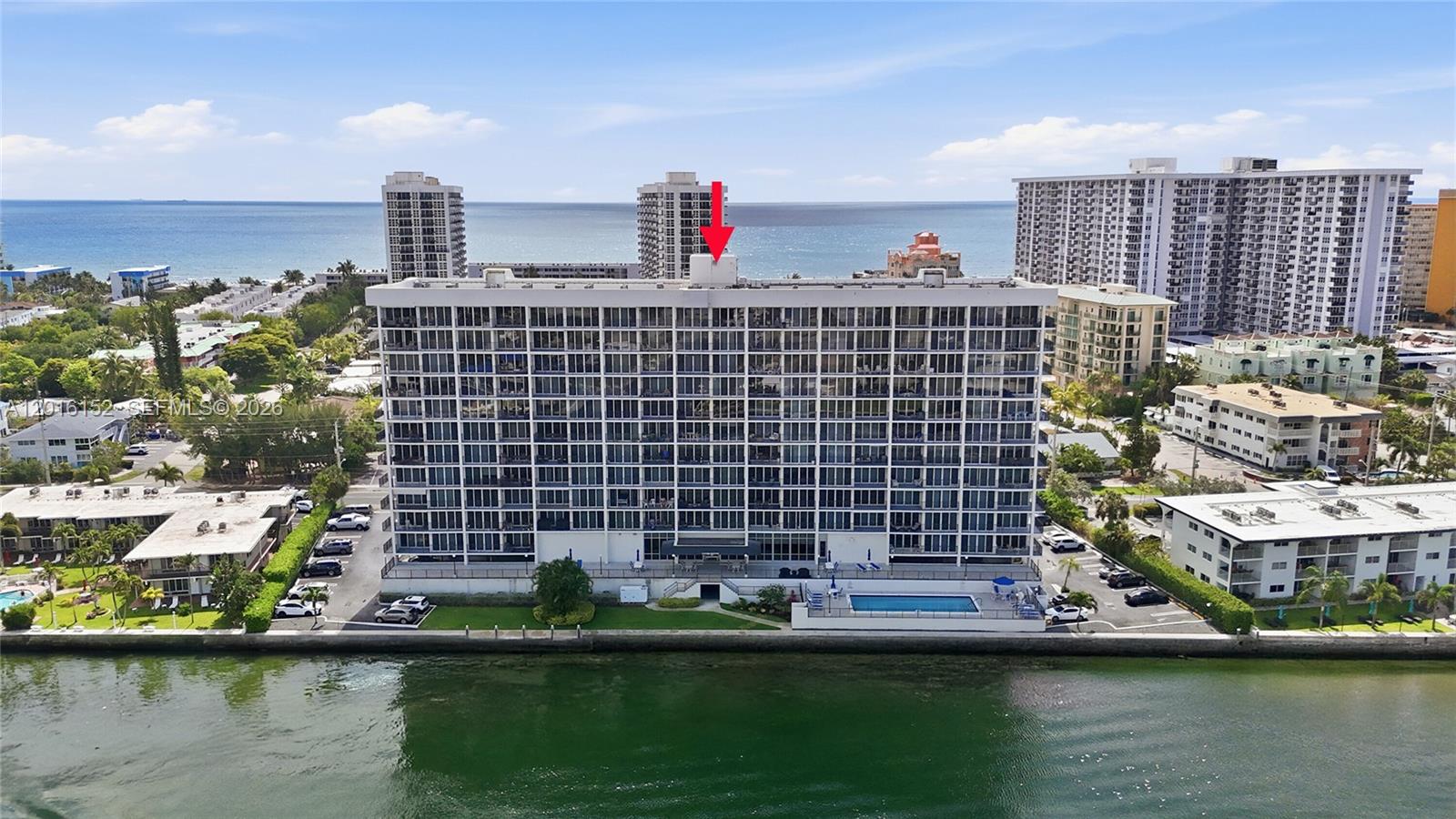 SILVER THATCH INTRACOASTA - Residential