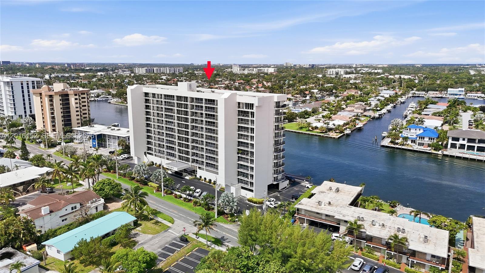 SILVER THATCH INTRACOASTA - Residential