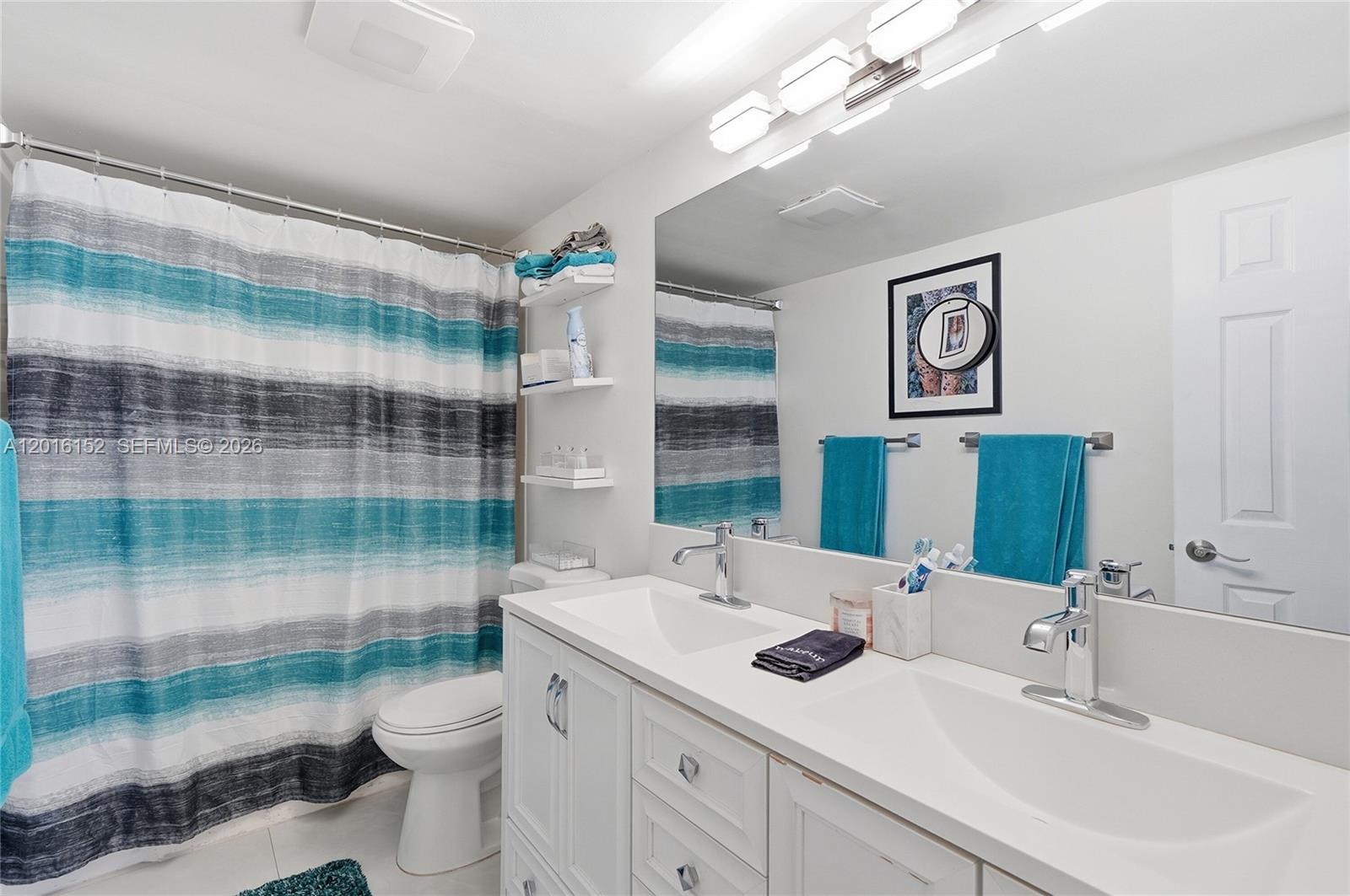SILVER THATCH INTRACOASTA - Residential