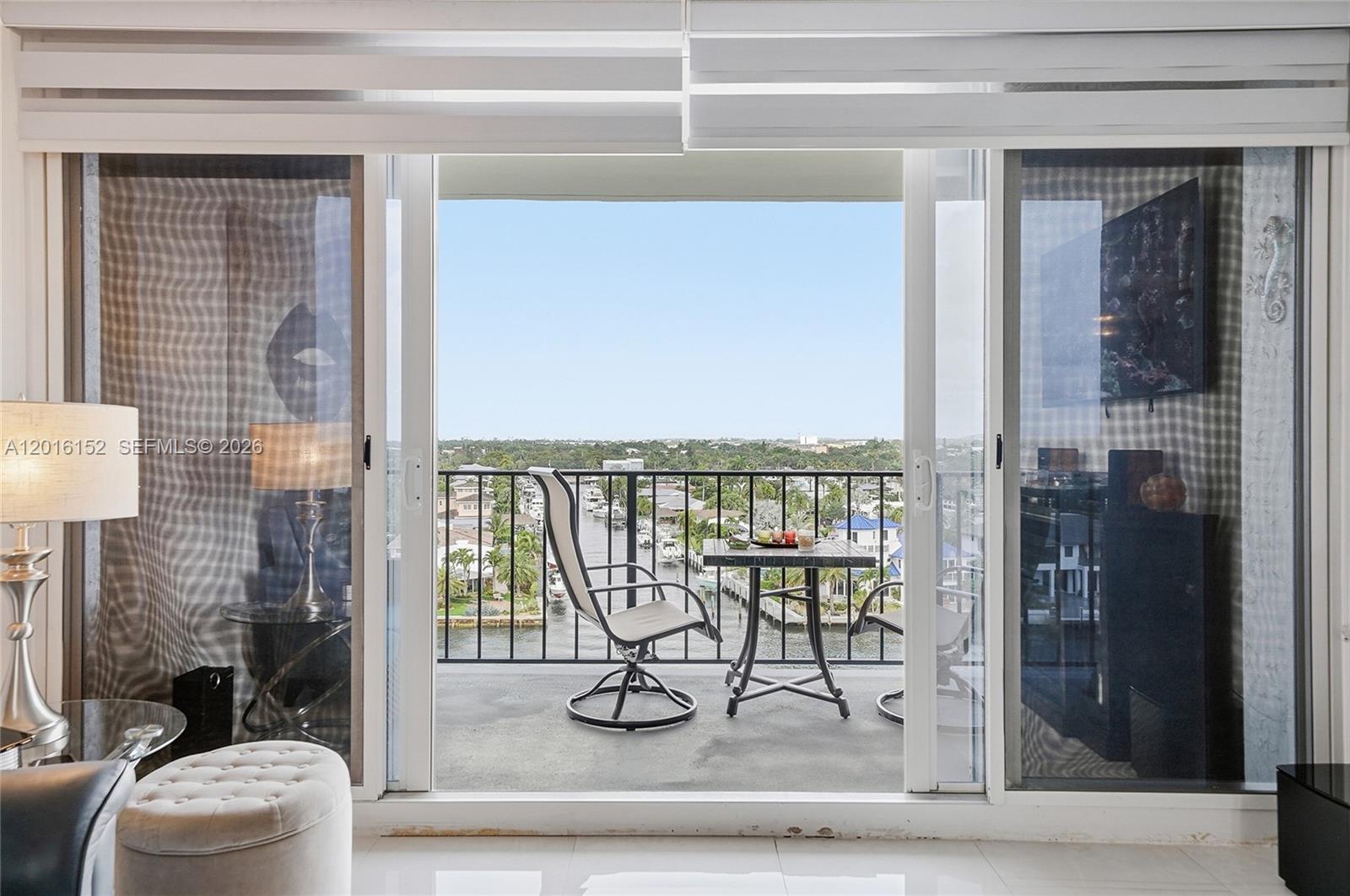 SILVER THATCH INTRACOASTA - Residential