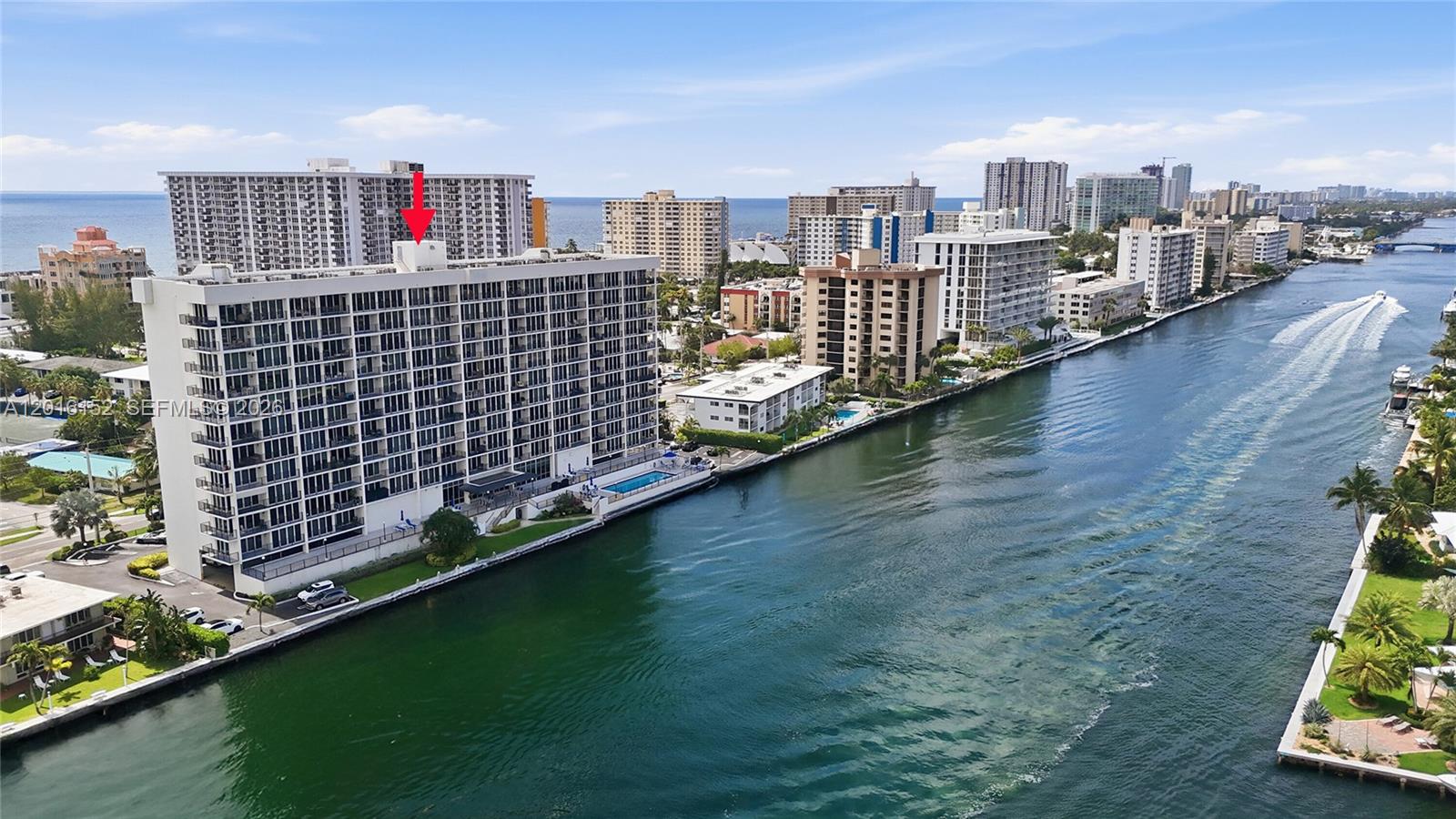 SILVER THATCH INTRACOASTA - Residential