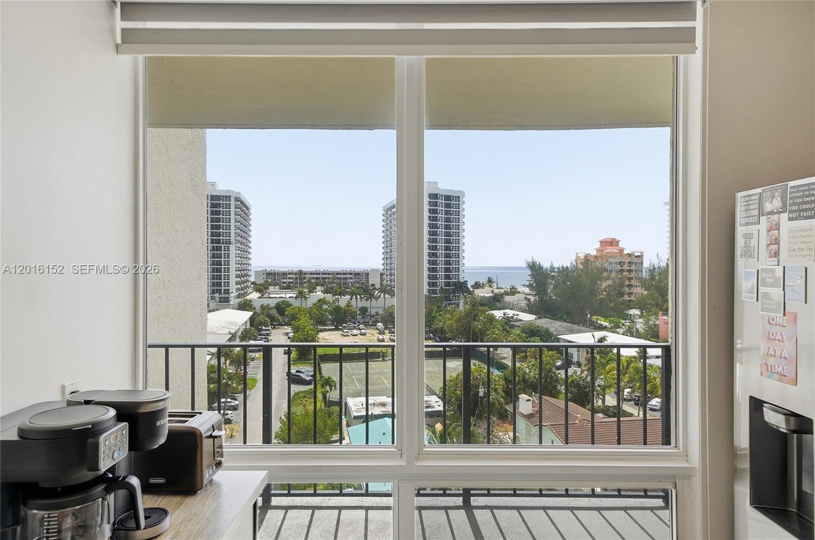 SILVER THATCH INTRACOASTA - Residential