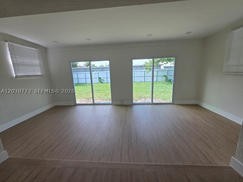 PALMLAND ESTATES 1ST ADDN - Residential