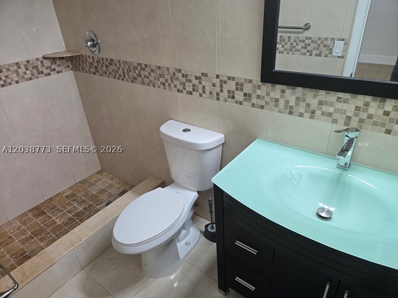 PALMLAND ESTATES 1ST ADDN - Residential