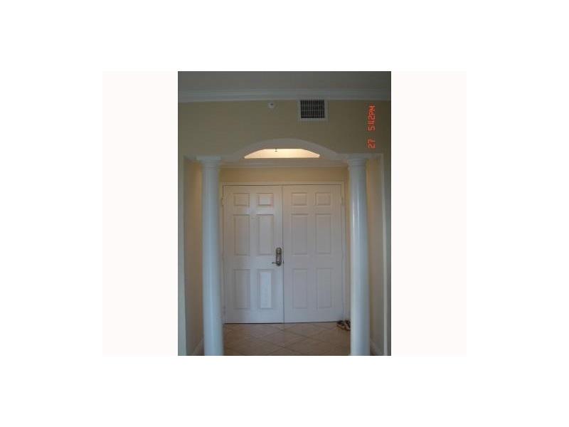 THE GRANDE CONDO - Residential Lease