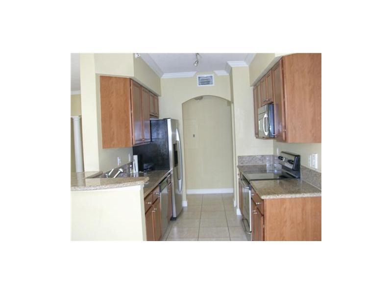 THE GRANDE CONDO - Residential Lease