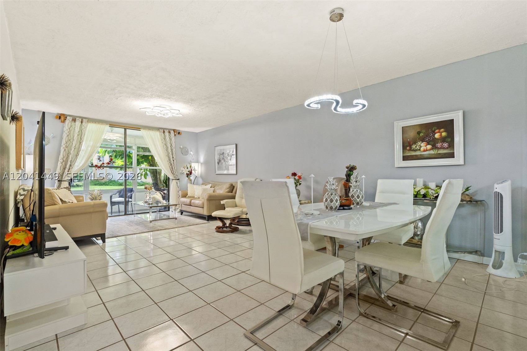 SOMERSET NO EIGHT CONDO - Residential