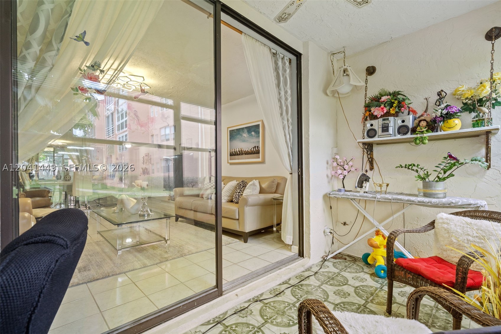 SOMERSET NO EIGHT CONDO - Residential