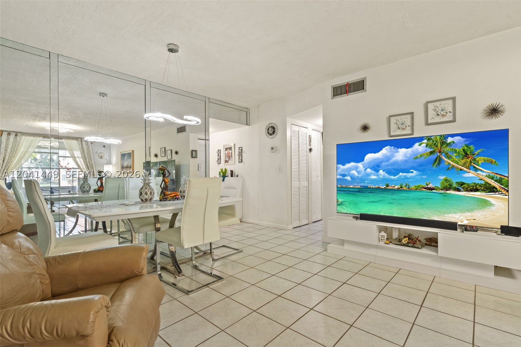 SOMERSET NO EIGHT CONDO - Residential