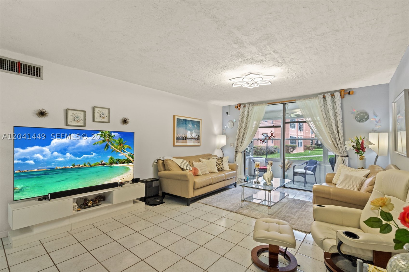 SOMERSET NO EIGHT CONDO - Residential