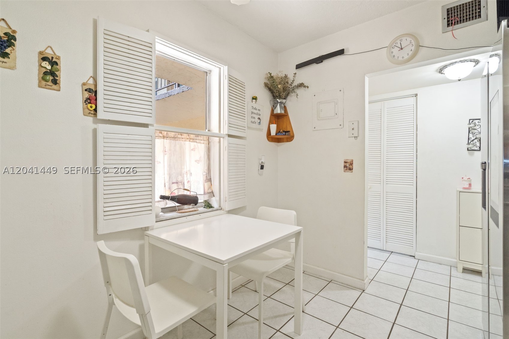 SOMERSET NO EIGHT CONDO - Residential